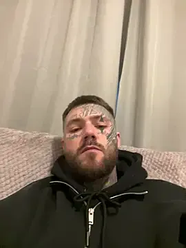 StripChat magicmichaell is Freechat magicmichaell — Wank hard and cum hard