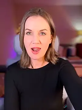 StripChat MaiseKnox is Freechat MaiseKnox — TIP MENU IS OPEN ( show @ goal)