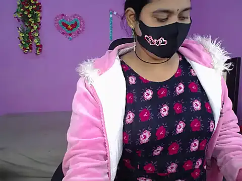 Maiya_Amber on StripChat