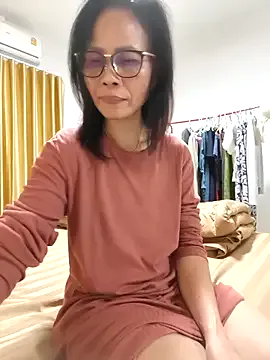 Mama_Eva_1 on StripChat