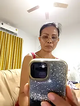 Mama_Eva_1 — Dildo pussy play