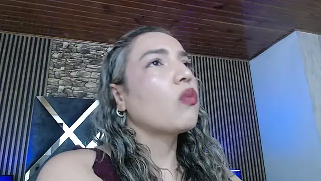 marie_hss on StripChat