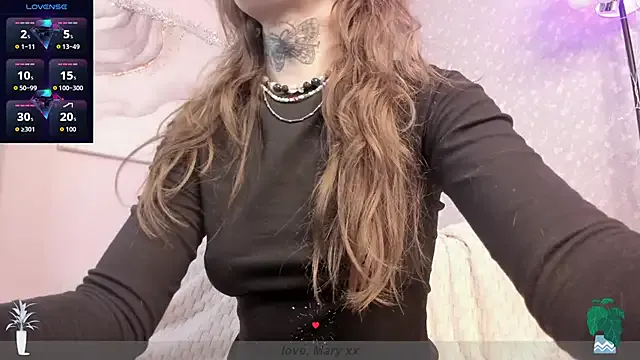 Mary_Xextra on StripChat