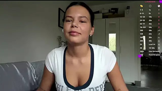 MaydaCornwall from StripChat is Freechat