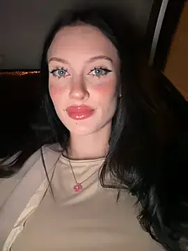 Melissa_crazy on StripChat