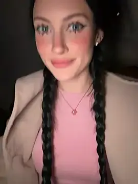 Melissa_crazy on StripChat