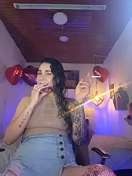 mia_velvet1 on StripChat