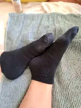Midnight_Feet — Pants off/Show Pussy