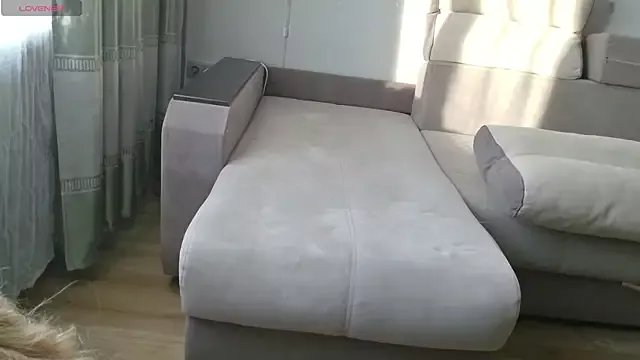 MilaaMilaa from StripChat is Freechat