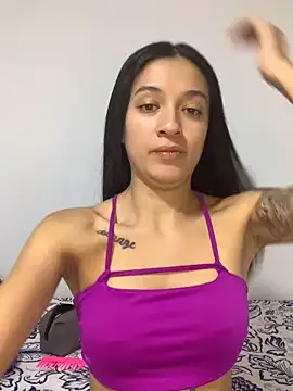 MiQeilaSweet — Show horny oil in tits