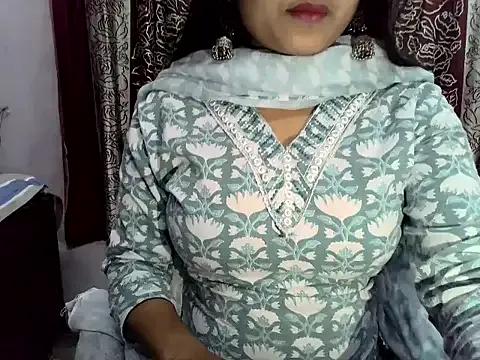 Miss_beautygirl on StripChat