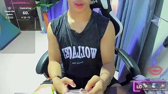 Molly_McQueen from StripChat