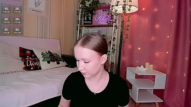 ms_evasweet — Spread legs wide & touch my pussy