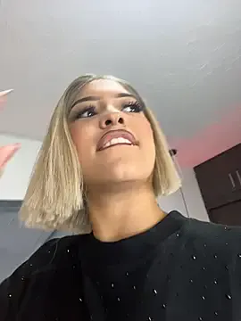 MystiqueXXX on StripChat