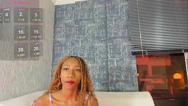 NathalyLeen on StripChat
