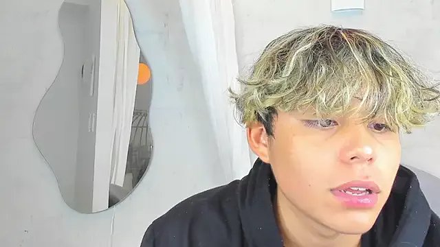 nathan_bell from StripChat is Freechat