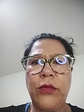 naughty_doll_horny on StripChat