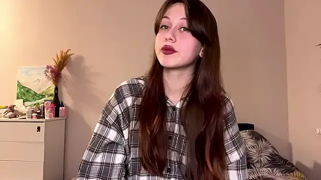 Nayra_flash — show wet tongue