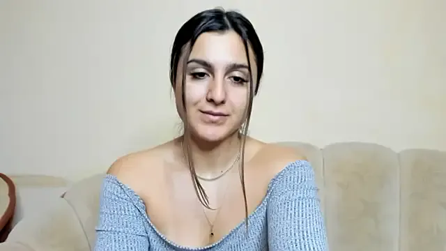 NicolePlay on StripChat