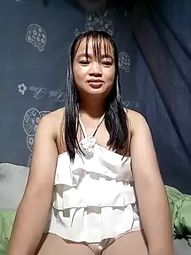 Noelle-e from StripChat is Freechat