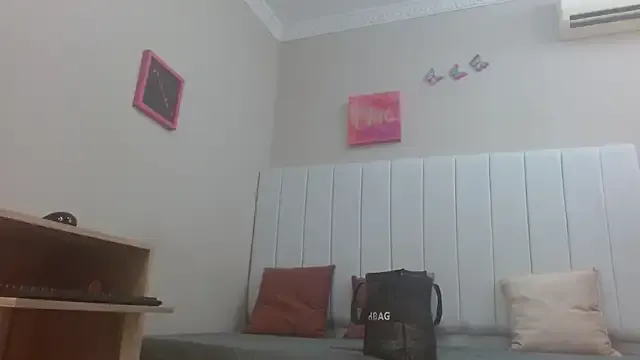 noir_fantasy — Show boobs