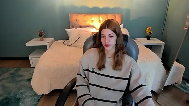 Nora_Vennucci on StripChat