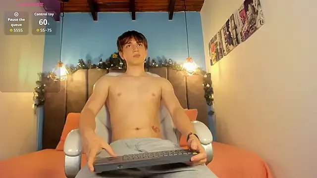 Oscar_fox_ from StripChat is Private