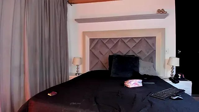 OurPerfectMix from StripChat is Freechat