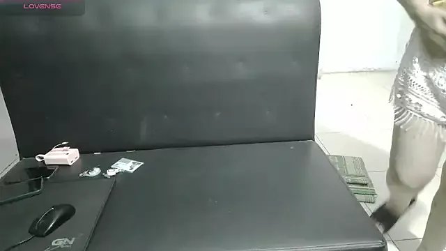 Owe_chan from StripChat is Freechat