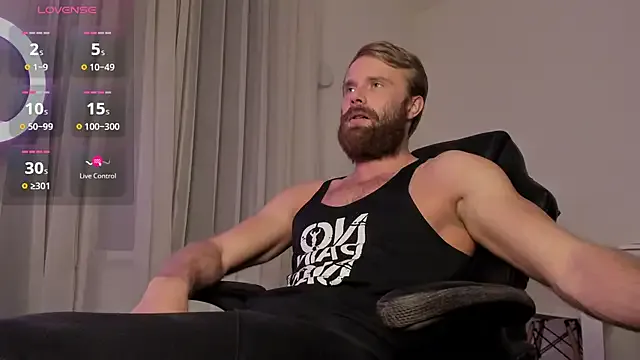 StripChat Paul_Rolex is Freechat Paul_Rolex — U will suck and i ll cum on ur face