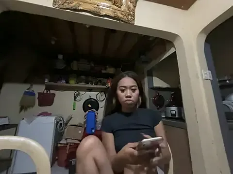 PinayLina18 — Golden shower