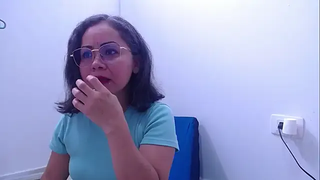 playfullpaulina — Freechat on StripChat