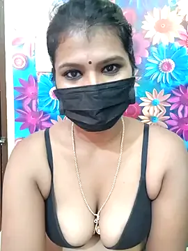 Premalatha_28 on StripChat