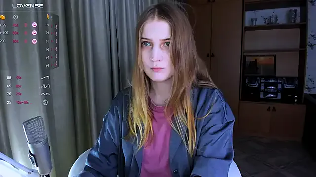 StripChat princessaalicc is Freechat princessaalicc — say hi for your little girl