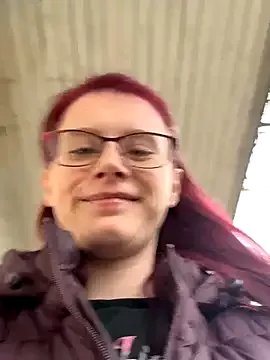 raen001 from StripChat is Freechat