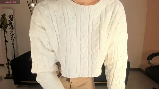 RebeccaHudson — Sexy dance (no naked)