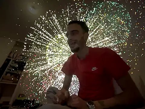 Rebeu313 from StripChat is Freechat