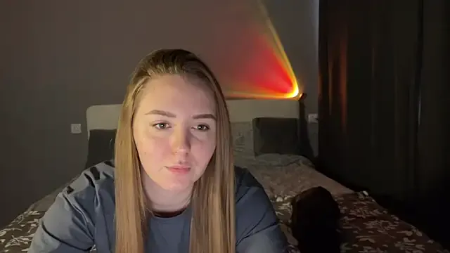 StripChat Reyleys is Freechat Reyleys — Freechat on StripChat