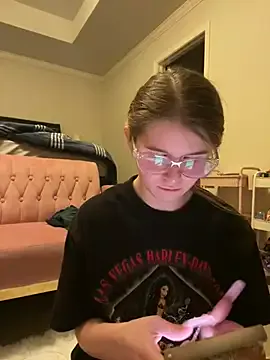 StripChat Riley_ray69 is Freechat Riley_ray69 — Naked 10 min