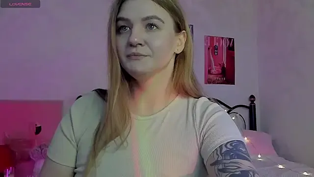 Ruby_Al1en — remove an accessory or piece of clothing