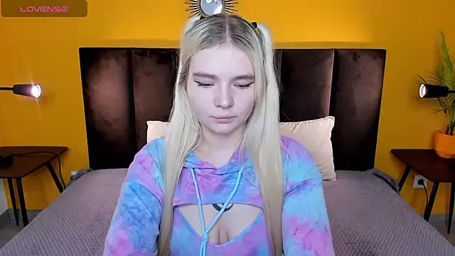 RuthBryant from StripChat is Freechat