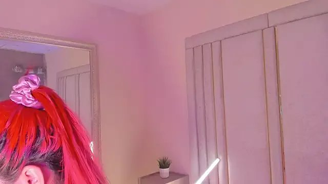 Saekohofman from StripChat is Freechat