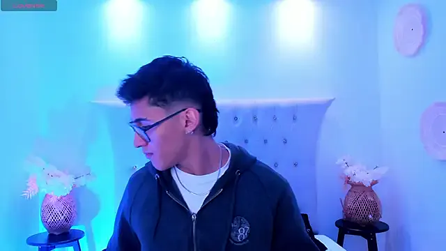 StripChat SalvadorFit is Freechat SalvadorFit — Freechat on StripChat