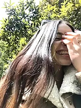 Sam_Sara from StripChat is Freechat