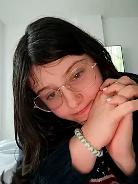 sari237 — Baile extico en vivo de 5 minutos