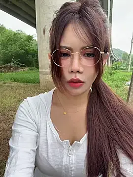 Selenaaaaa- from StripChat