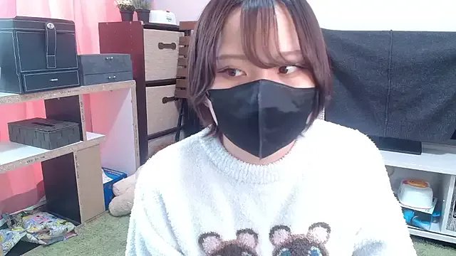 senachinnn from StripChat is Group