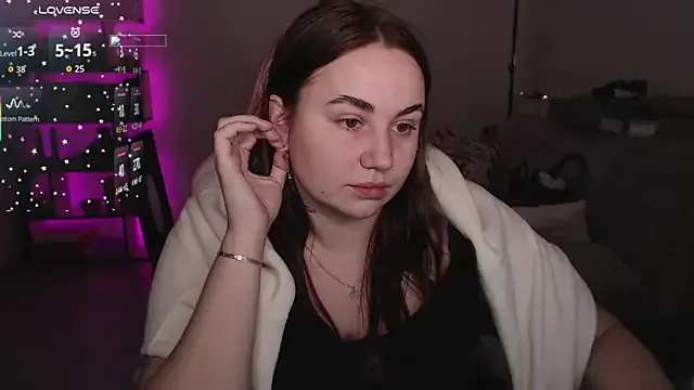 SexyWitch_666 on StripChat