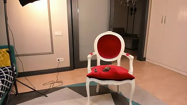 SharaSauer from StripChat is Freechat