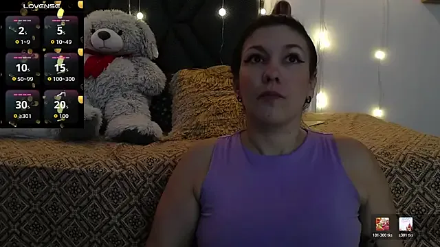 Sharma_Amayra — ice cubes show (boobs)